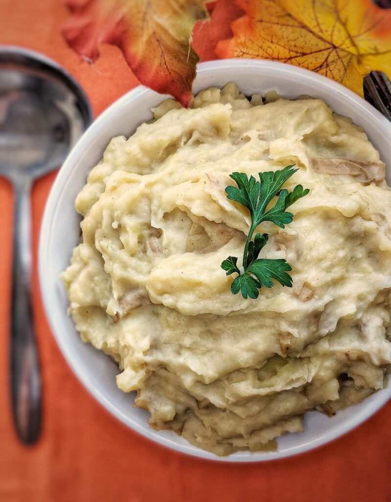 Quick & Easy Instant Pot Garlic Mashed Potatoes